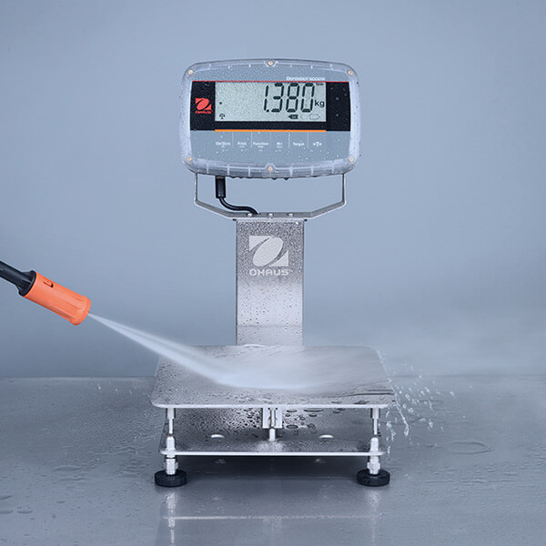 OHAUS wprowadza na rynek nową linię ekstremalnie wodoodpornych wag platformowych Defender® 6000 zapewniających wysoką precyzję, wszechstronność i niezwykłą trwałość