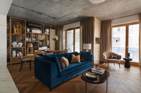 Przełamując schematy: elegancki azyl dla pary